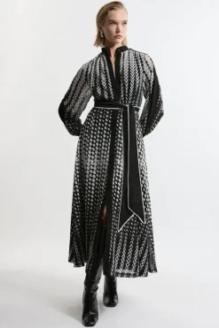 Karen Millen Petite Tipped Boarder Print Georgette Maxi Dress mono Best