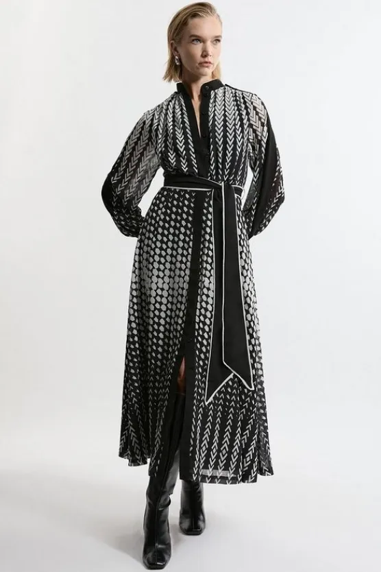 Karen Millen Petite Tipped Boarder Print Georgette Maxi Dress mono Best