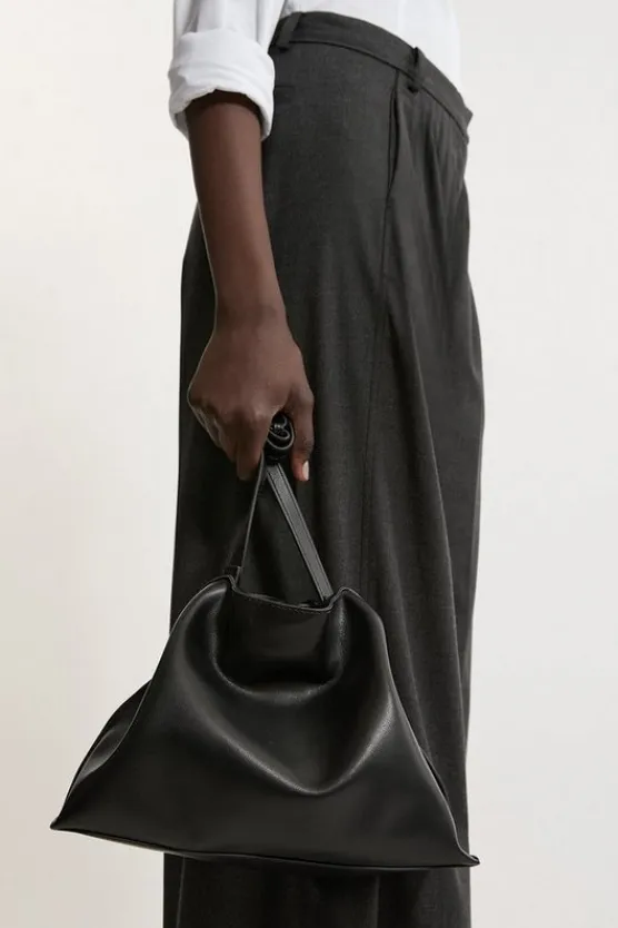 Karen Millen Premium Leather Scrunch Clutch black Clearance